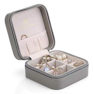 Brand New! Vlando: Gray Travel Accessories Holder